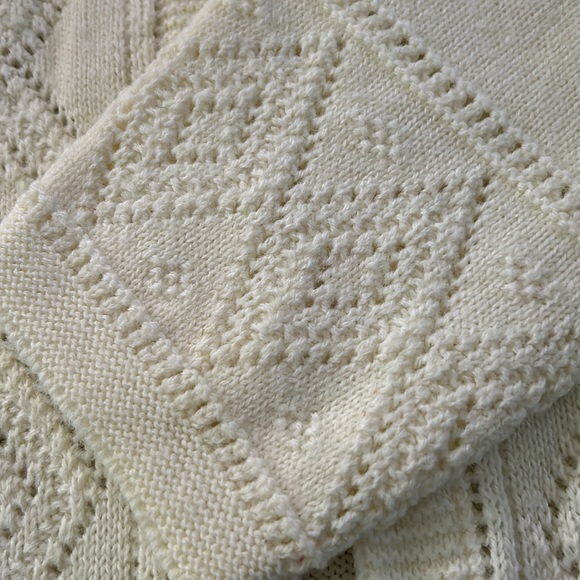 Vintage old fashioned sweater open front open knit detailed patterns - Picture 4 of 5